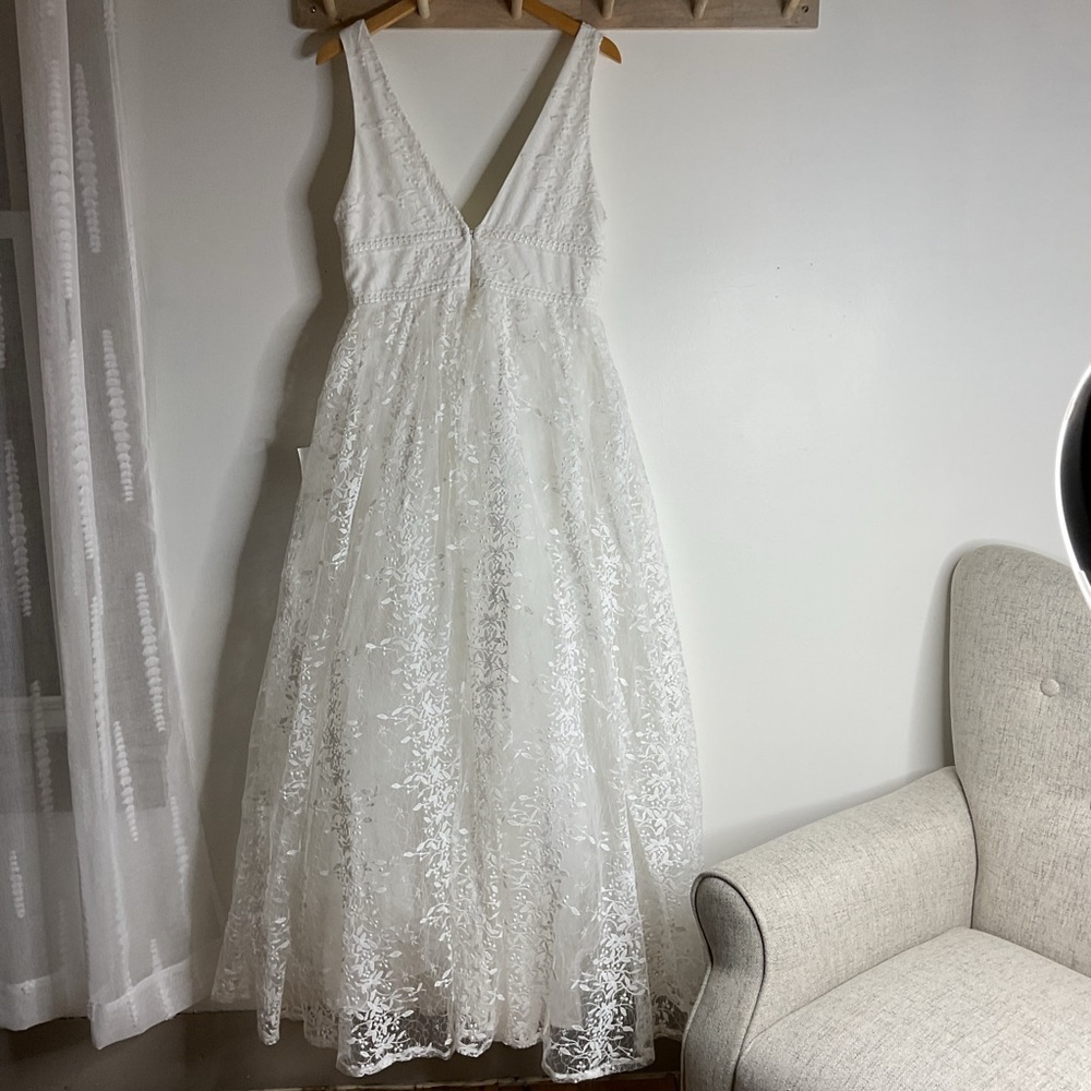 Lulus Sweetest Beloved White Mesh Embroidered Sleeveless Bride Maxi Dress NWT 1X - Picture 8 of 16
